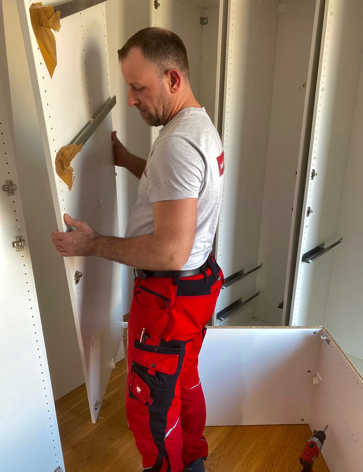 Möbelmontage an Münchner Adresse